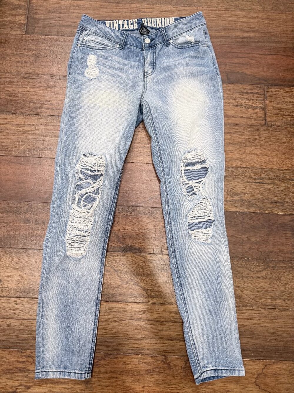 Rewash #BeMore Size 9 Light Wash Distressed Ripped Skinny Jeans Y2K DESCRIPTION